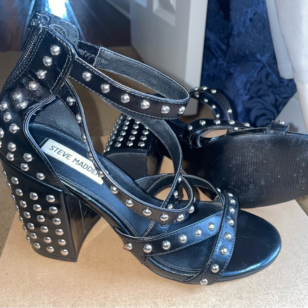 Studded Sandal! - Picture 3 of 4